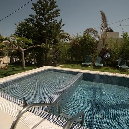 Bodikos Villas & Apartments Pitsidia Exterior photo