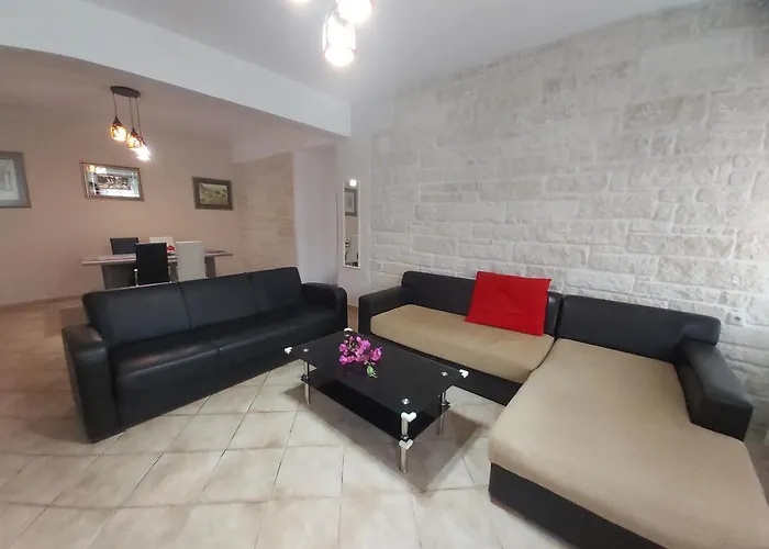 Bodikos Villas & Apartments