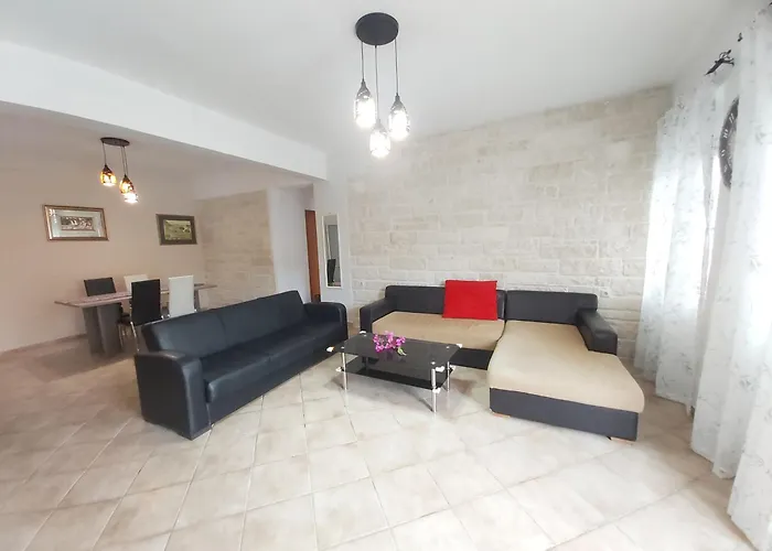 Bodikos Villas & Apartments