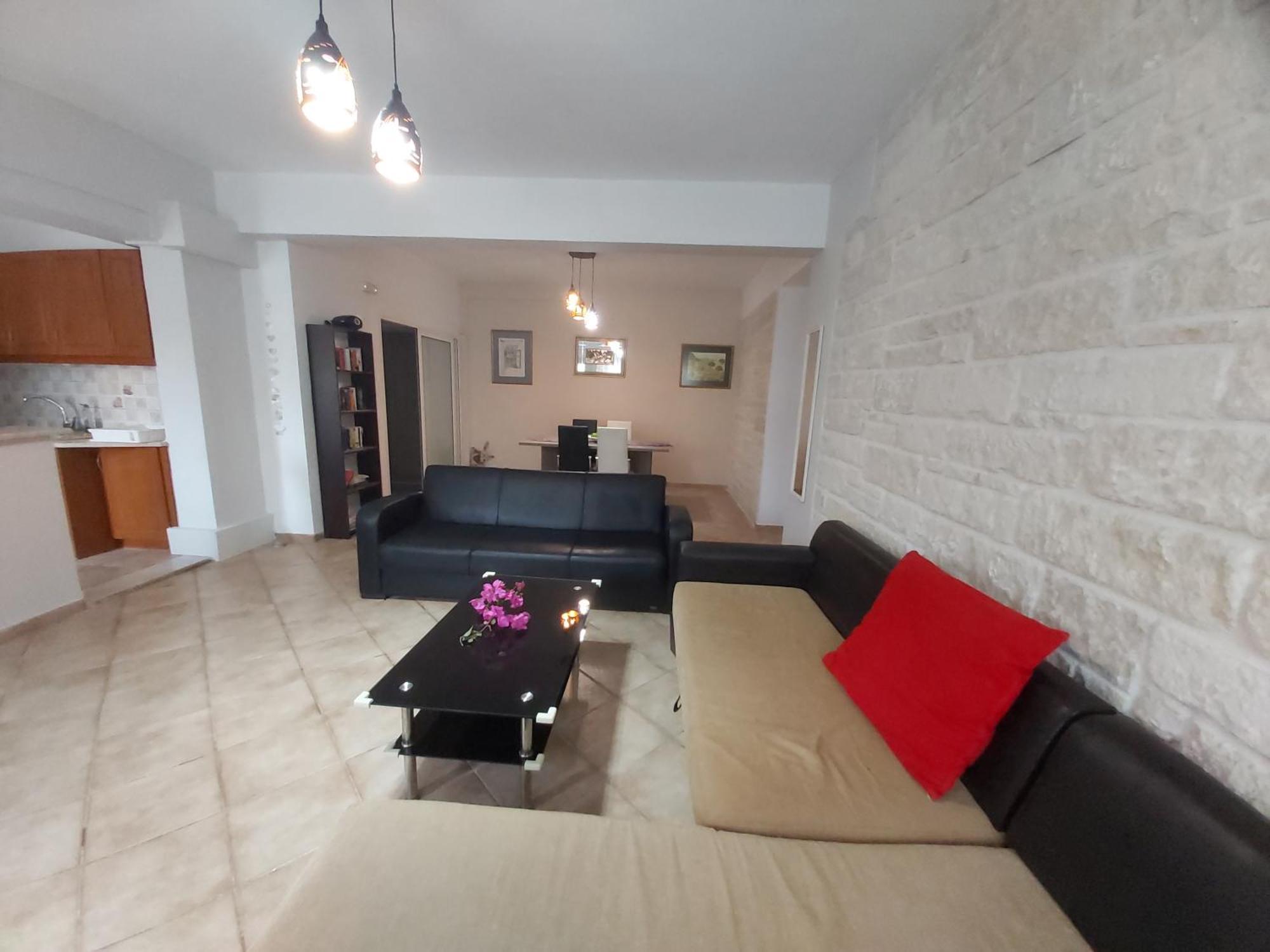 Bodikos & Apartment Pitsidia